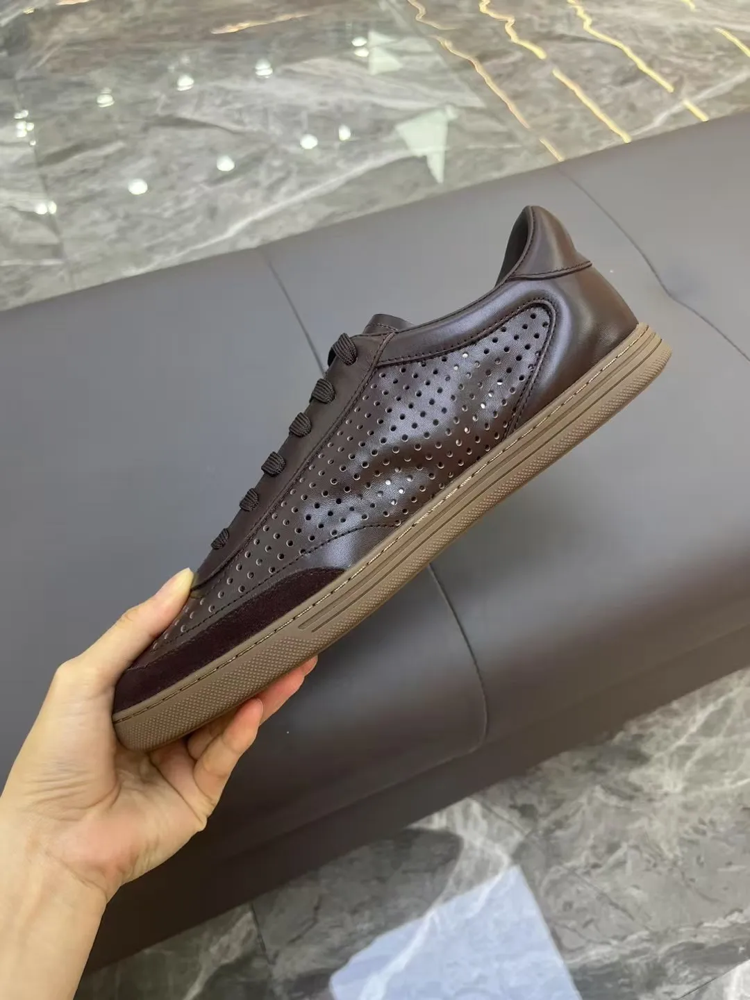Men's Men's Shoes 💰400 [New Style] 🐝🐝DG—Dolce&G men's calfskin sneakers Portofino Yacht shoes, simple and versatile design, unique saddle leather soles. The Dolce &G logo rear wing is the icing on the cake. Imported cowhide + rubber outsole Size: 39-44 (customized at 38.45)